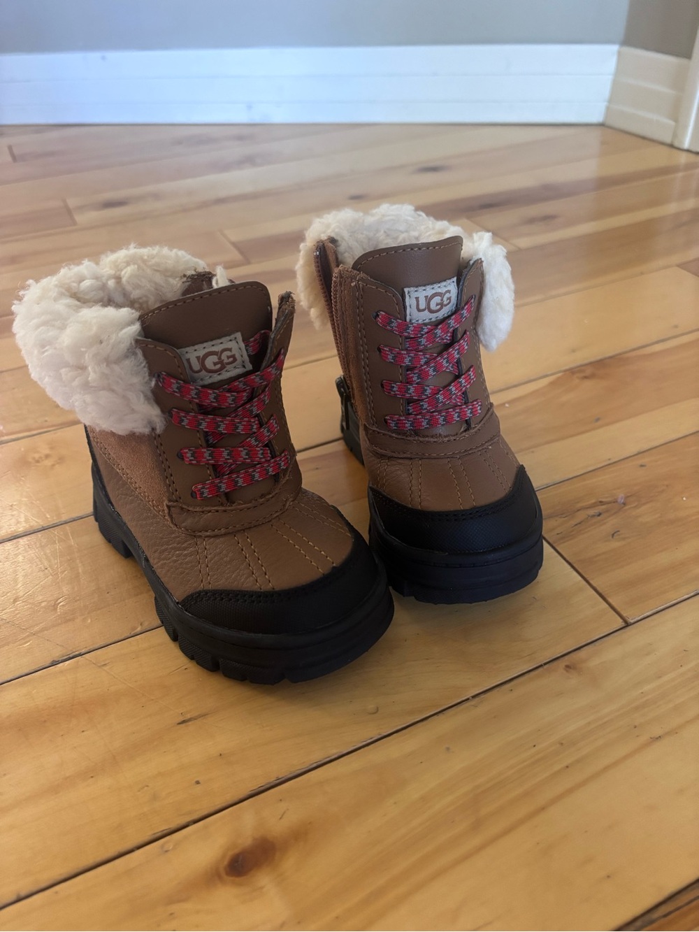 UGG Toddler Brown and Black Shearling-Trim Winter Boots